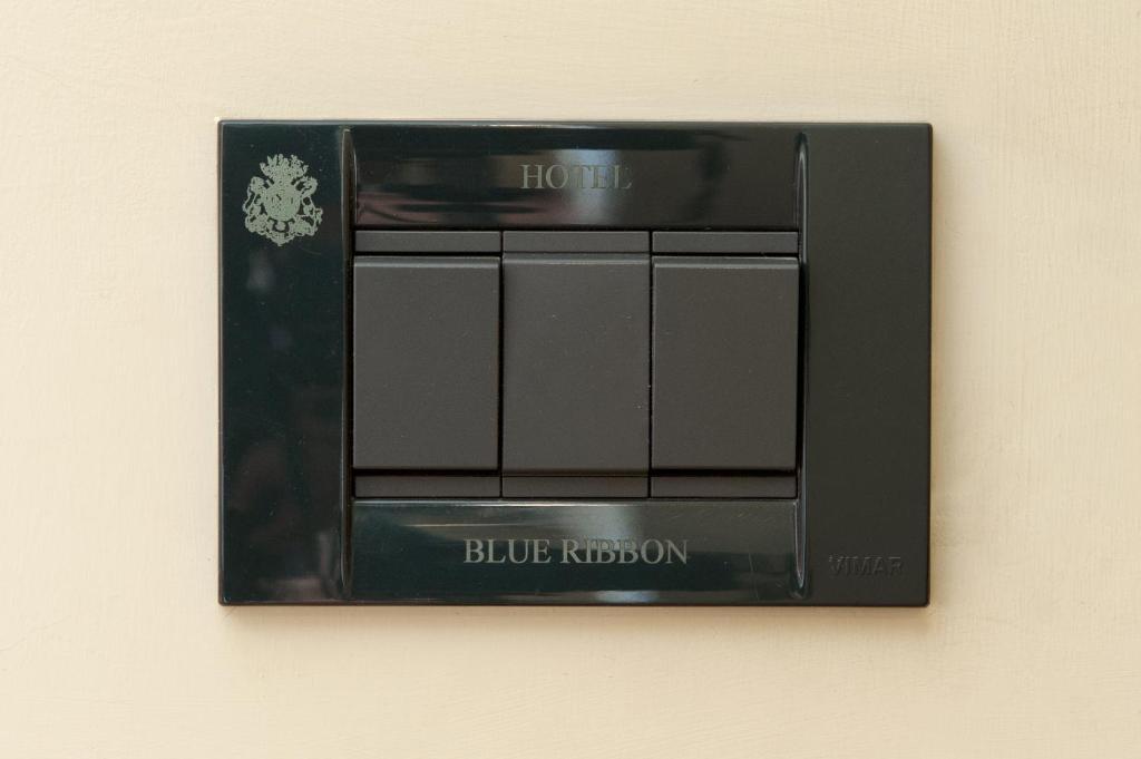 Hotel Blue Ribbon แวร์เชลลี ภายนอก รูปภาพ